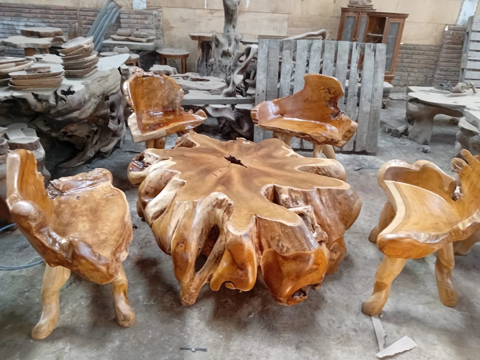 Set Meja Tamu Brul Bahan Teak Varian 120cm dan Meja Mix Kaca 125cm